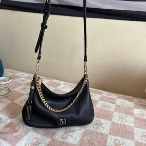 SOLD‼️Victoria’s Secret crossbody
